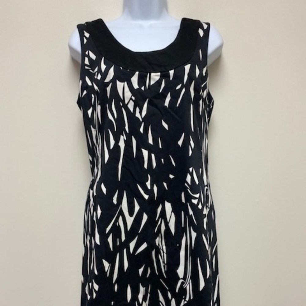 White House Black Market WHBM Dress, EUC, size 6